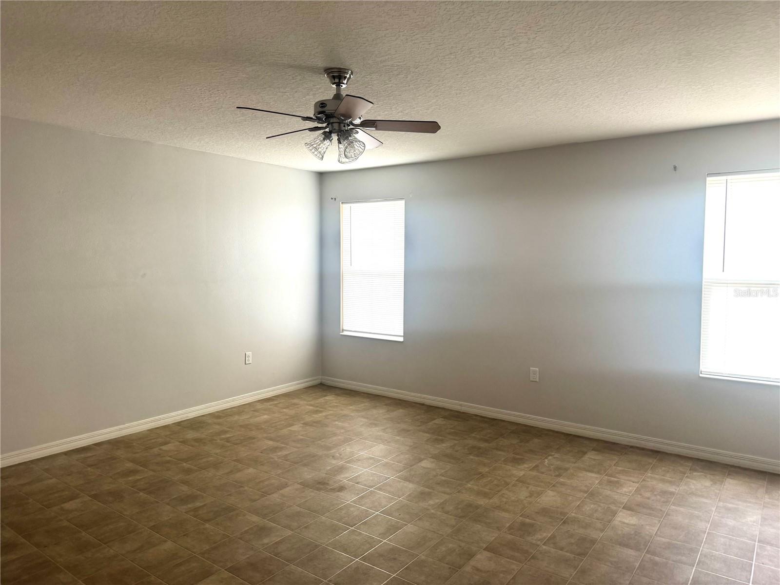 Image 6 of 8 For 1785 College Park Drive