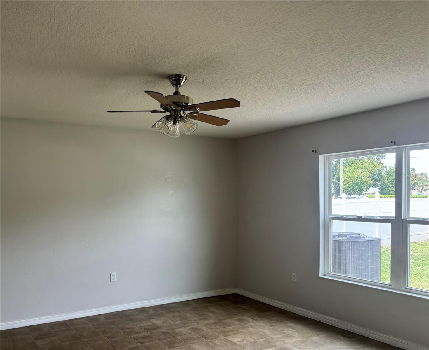 Image 7 of 8 For 1785 College Park Drive