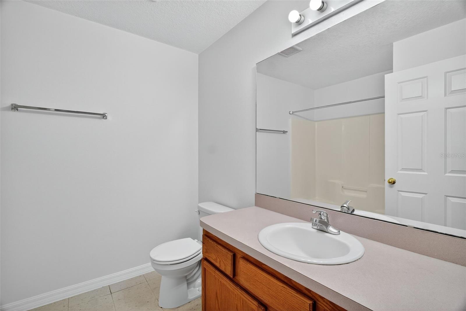 Image 14 of 17 For 525 Paulling Drive