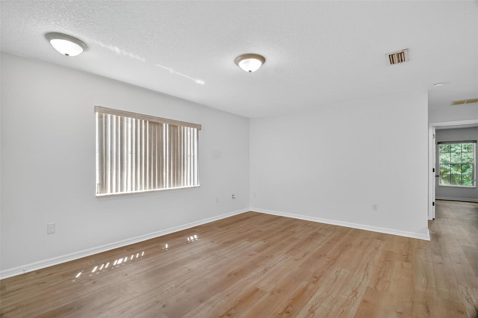 Image 16 of 17 For 525 Paulling Drive