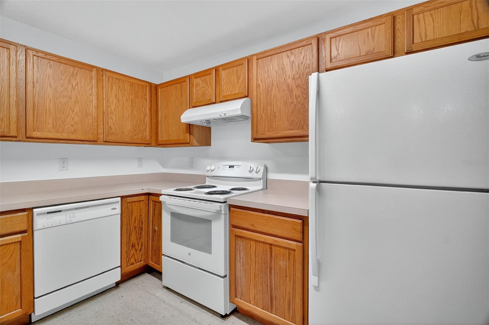 Image 7 of 17 For 525 Paulling Drive