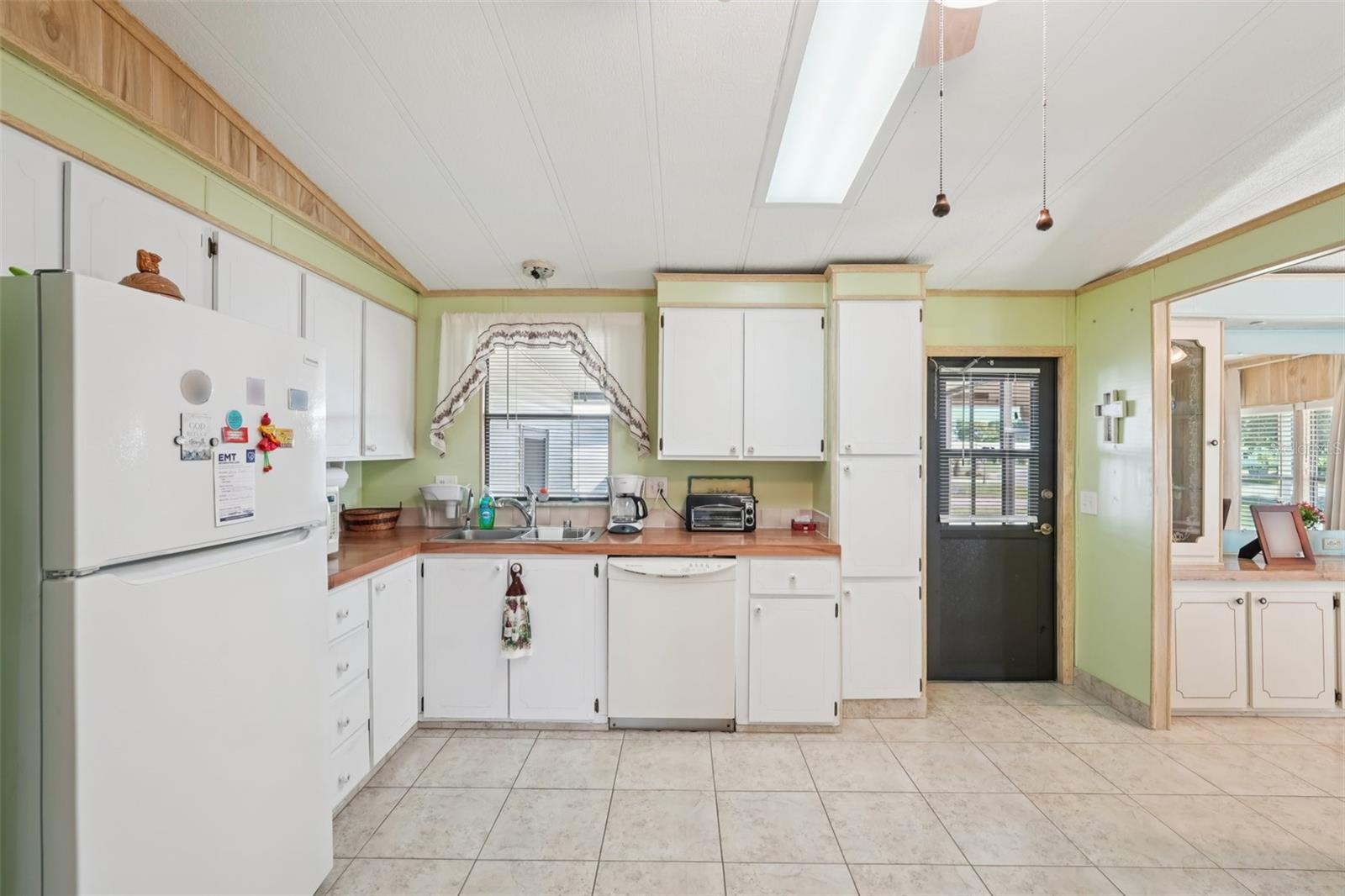 Image 4 of 27 For 1317 Mohawk Circle