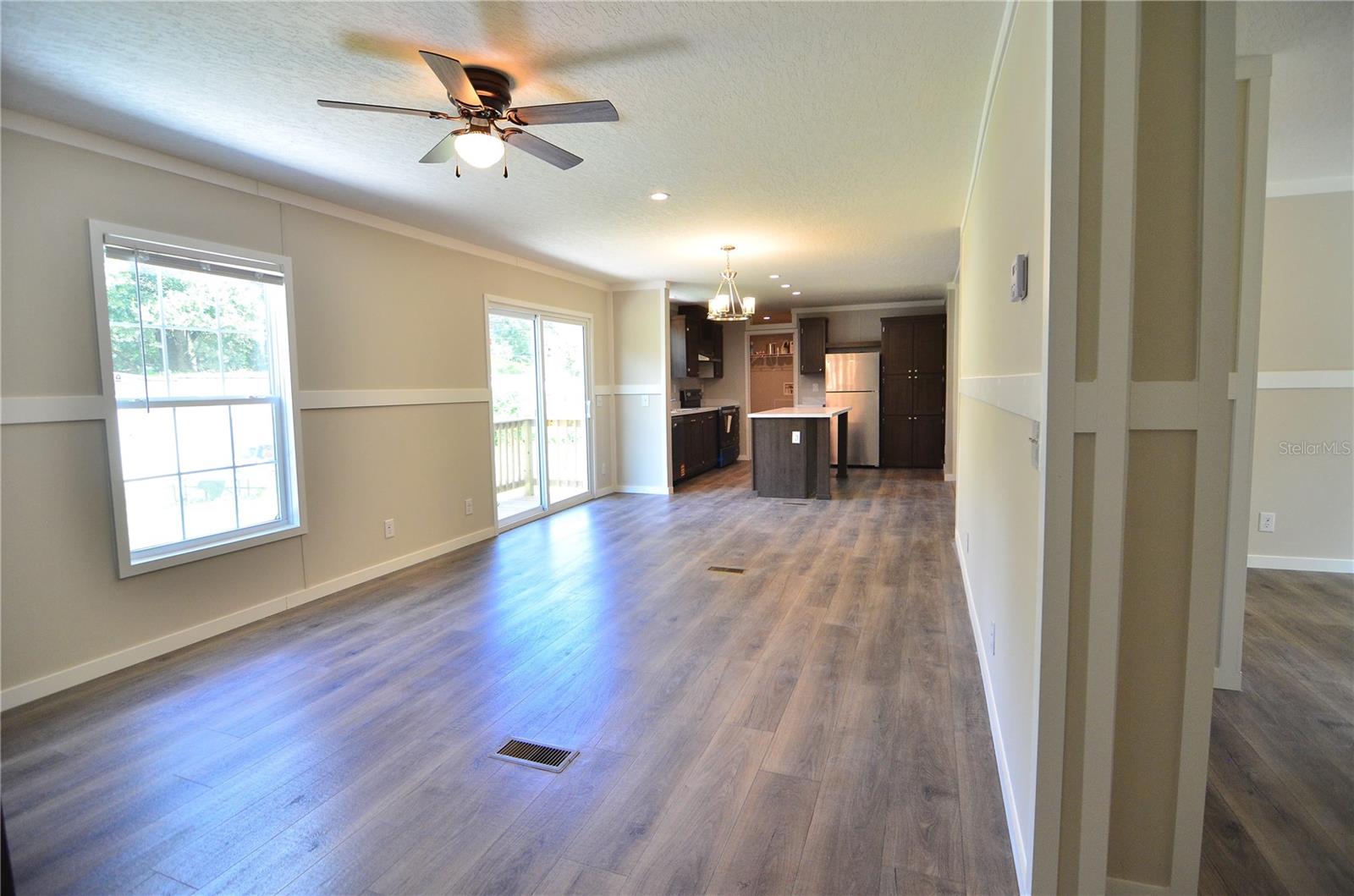 Image 50 of 67 For 515 Twin Lakes Circle