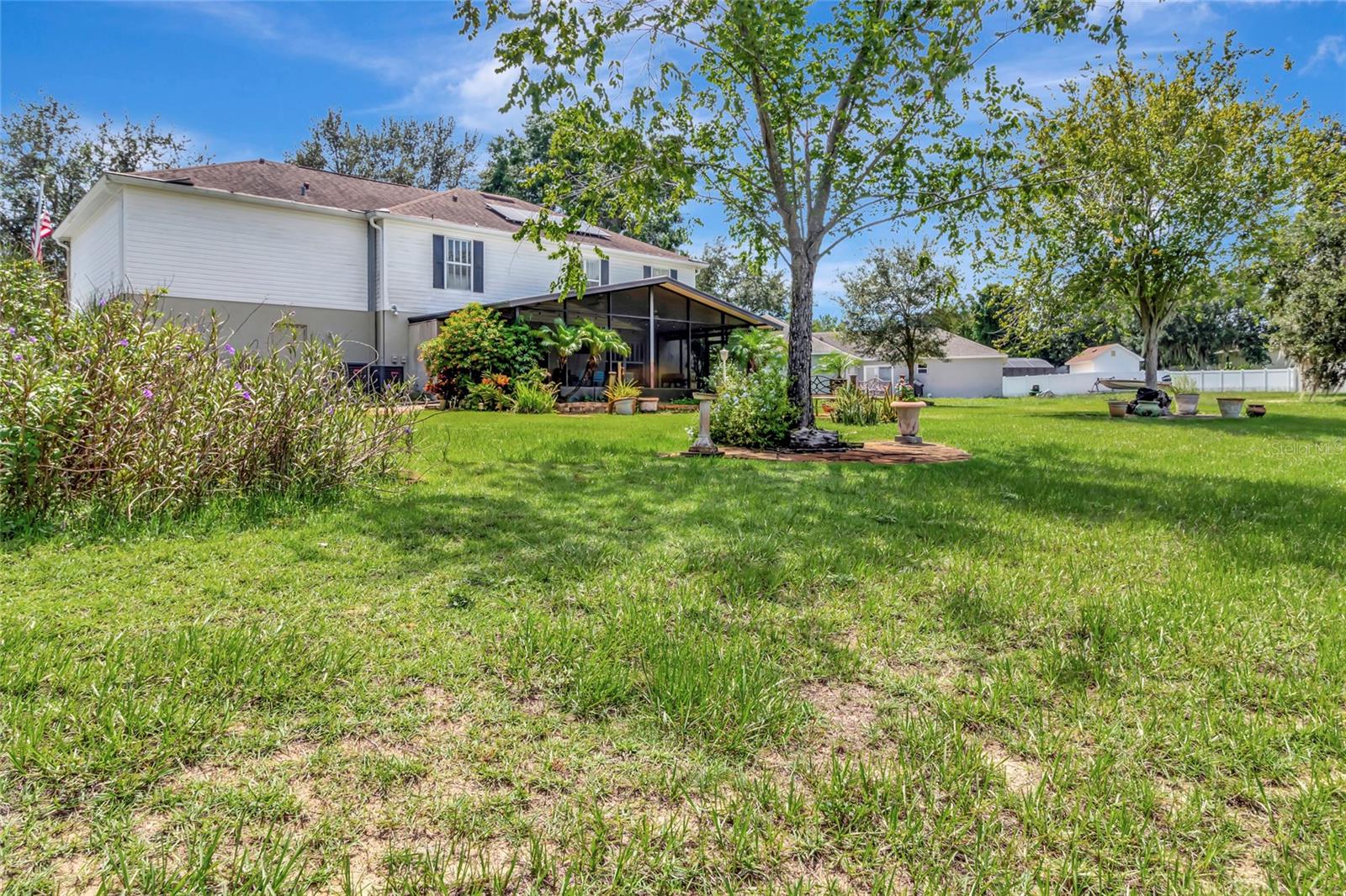 Image 41 of 55 For 16434 Meredrew Lane