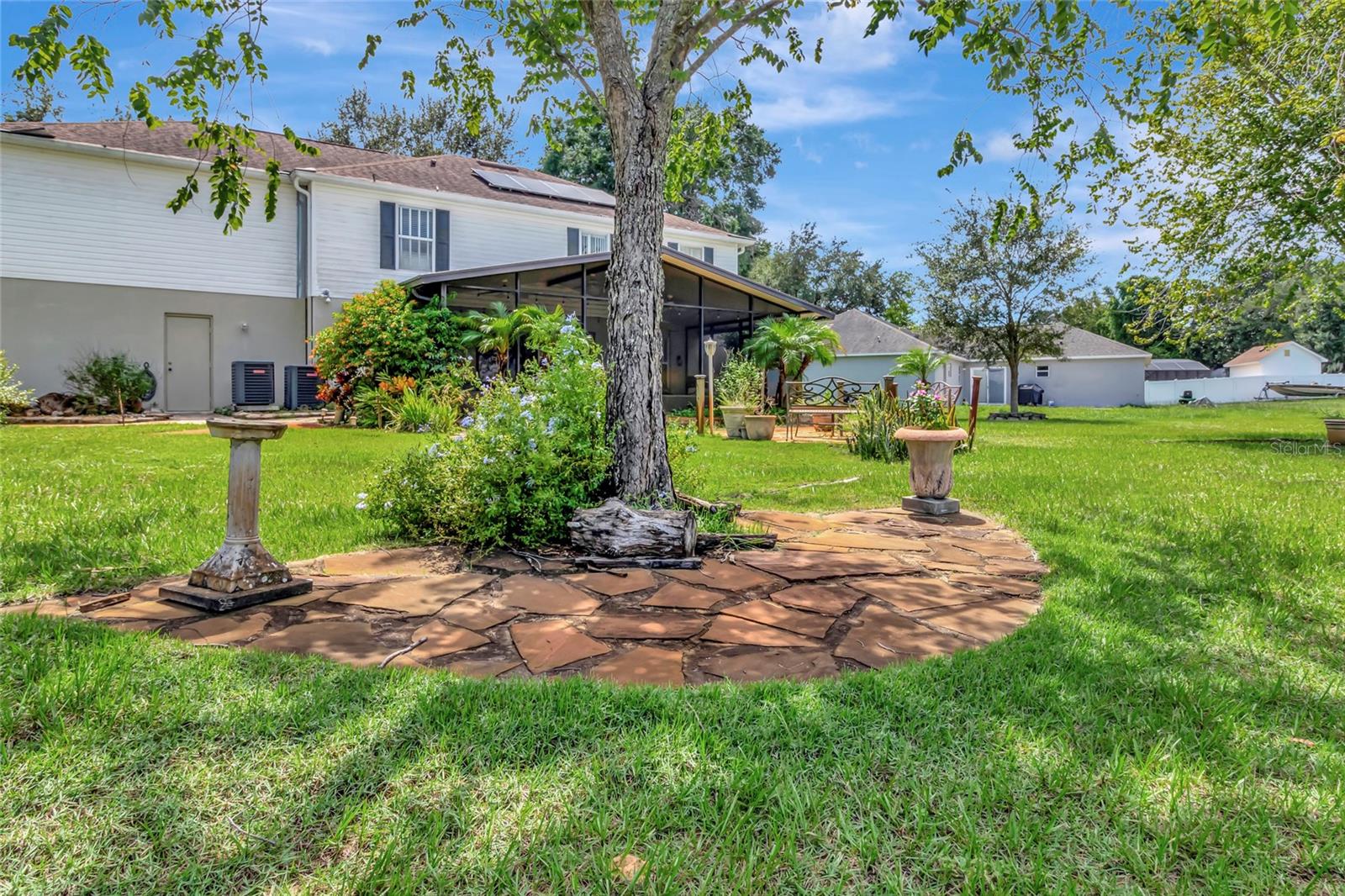 Image 45 of 55 For 16434 Meredrew Lane