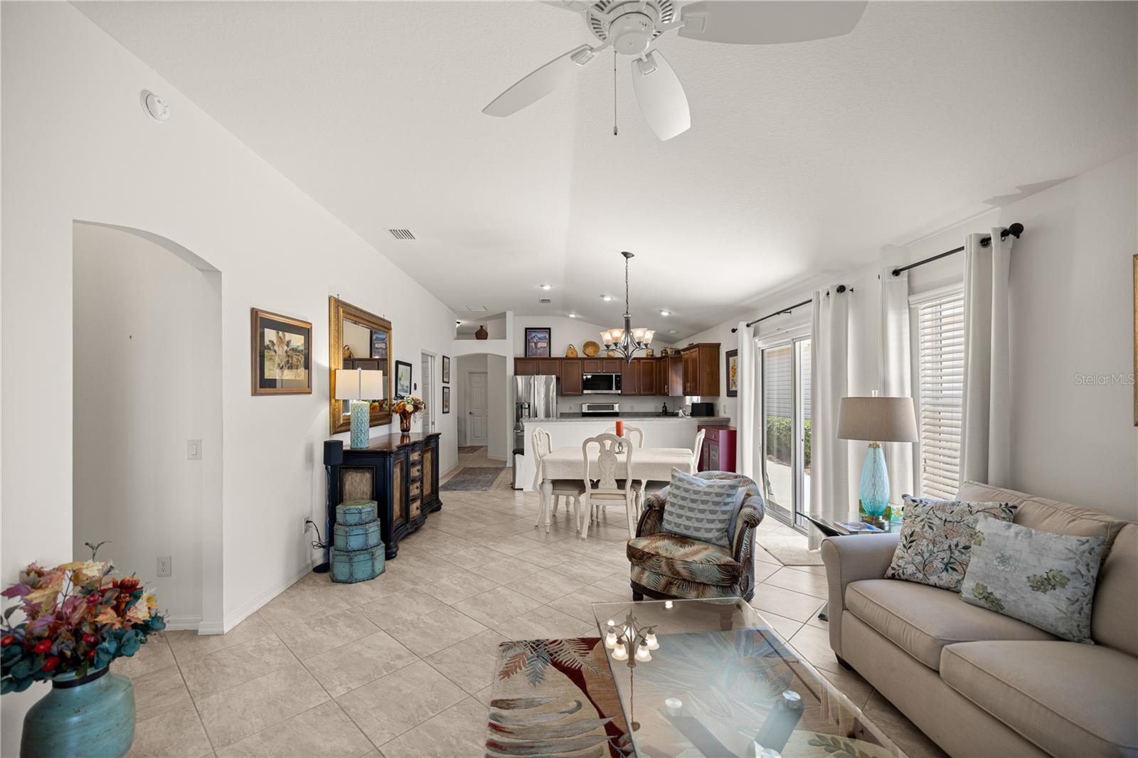 Image 11 of 32 For 859 Amber Court