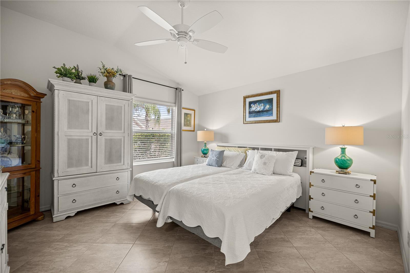 Image 12 of 32 For 859 Amber Court