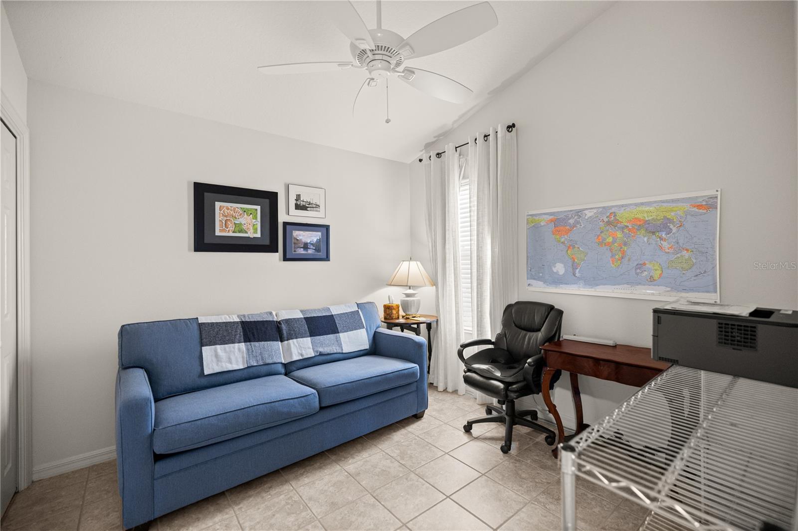 Image 17 of 32 For 859 Amber Court