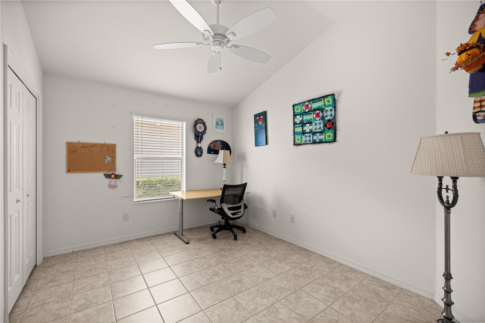 Image 4 of 32 For 859 Amber Court