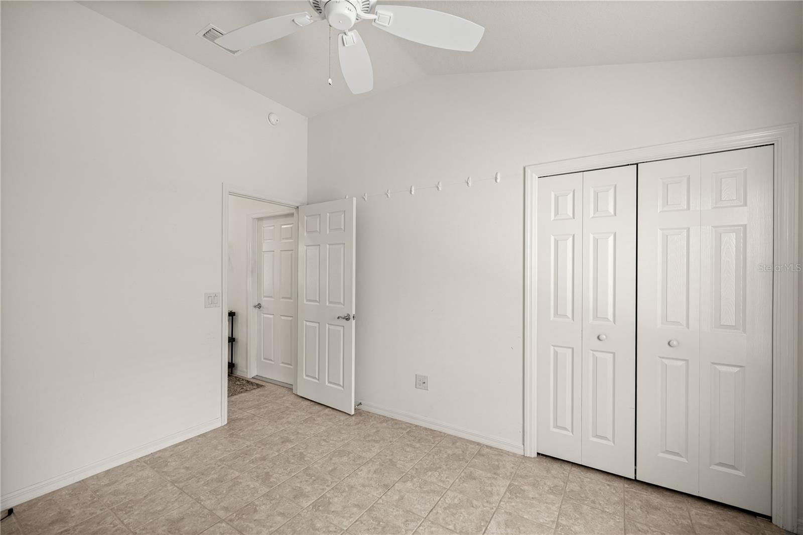 Image 5 of 32 For 859 Amber Court