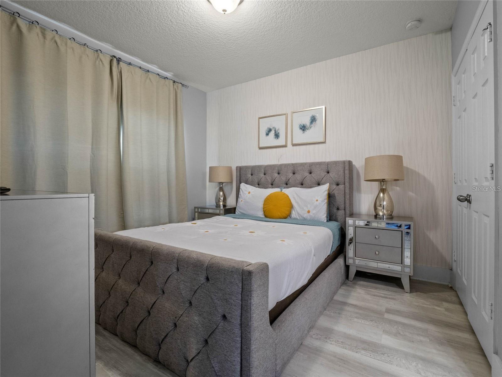 Image 24 of 33 For 1343 Yorkshire Court