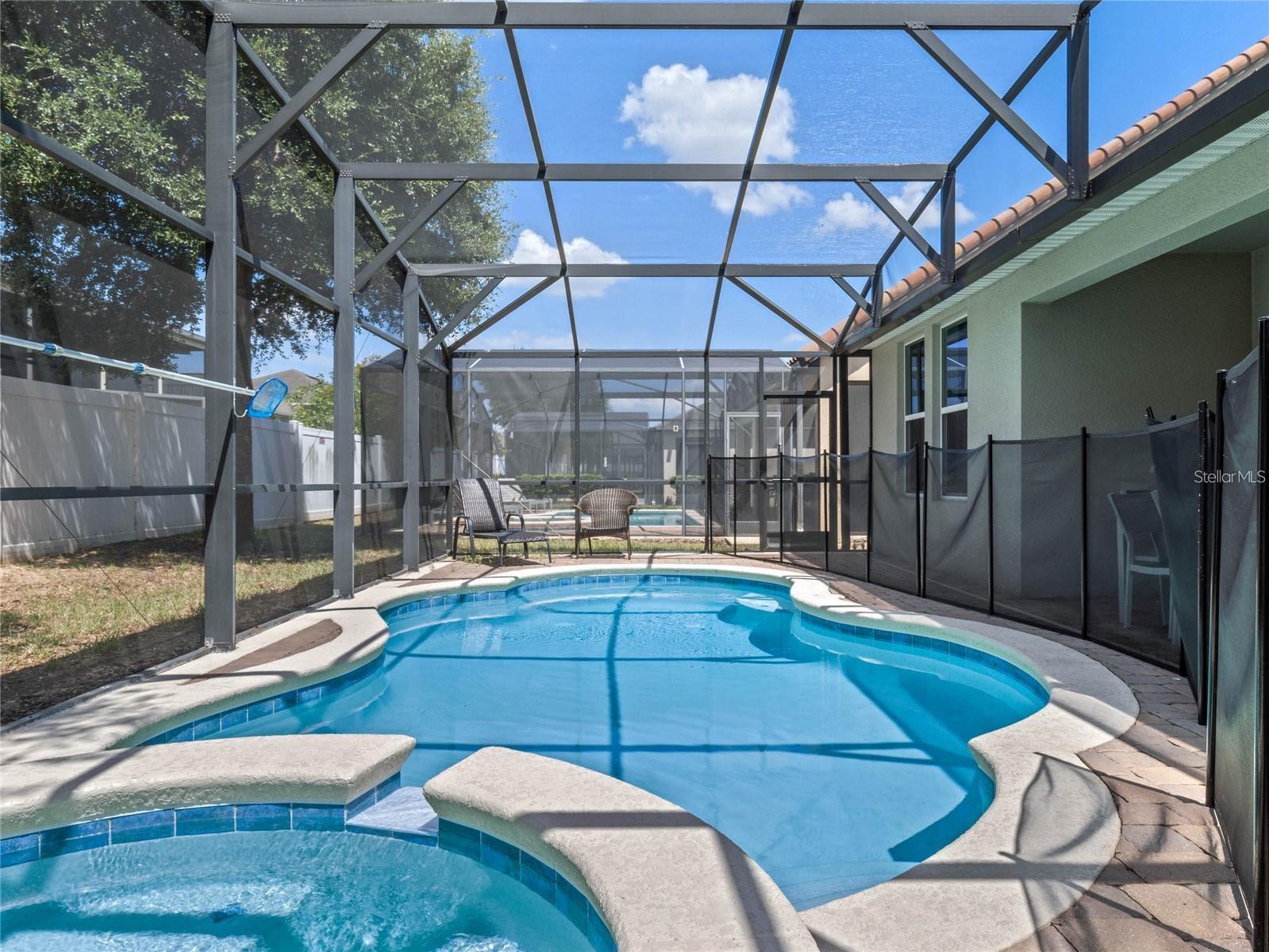 Image 32 of 33 For 1343 Yorkshire Court