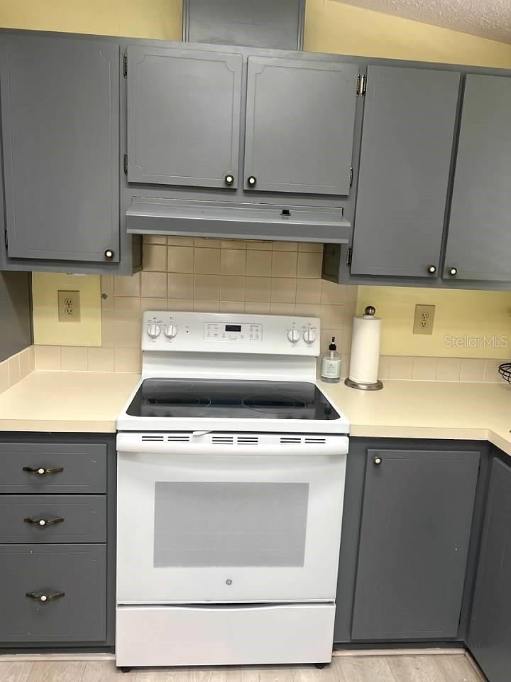 Image 7 of 21 For 1617 Hilton Head Boulevard