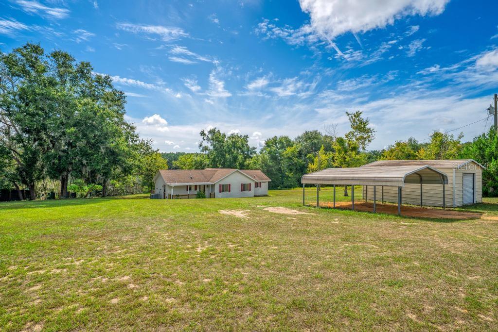 Image 11 of 53 For 15585 170th Avenue