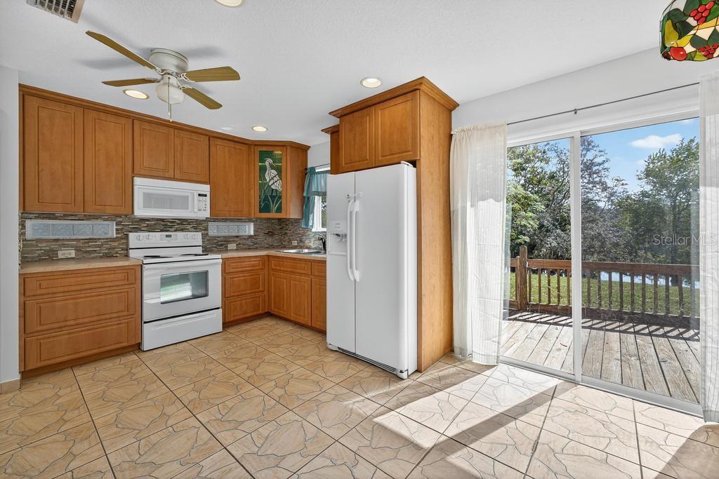Image 22 of 53 For 15585 170th Avenue