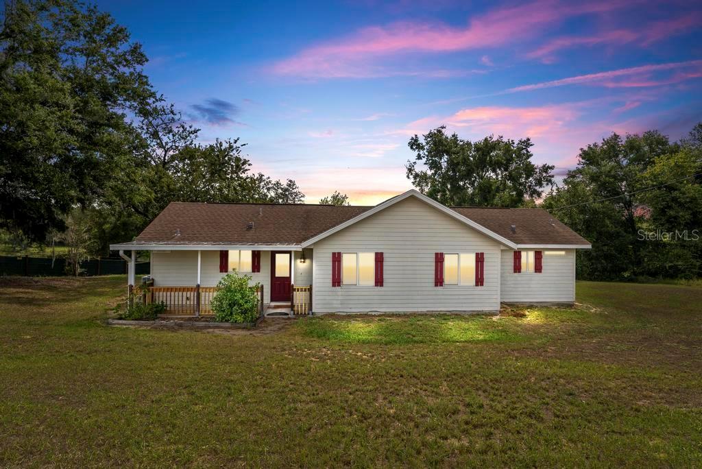 Image 3 of 53 For 15585 170th Avenue
