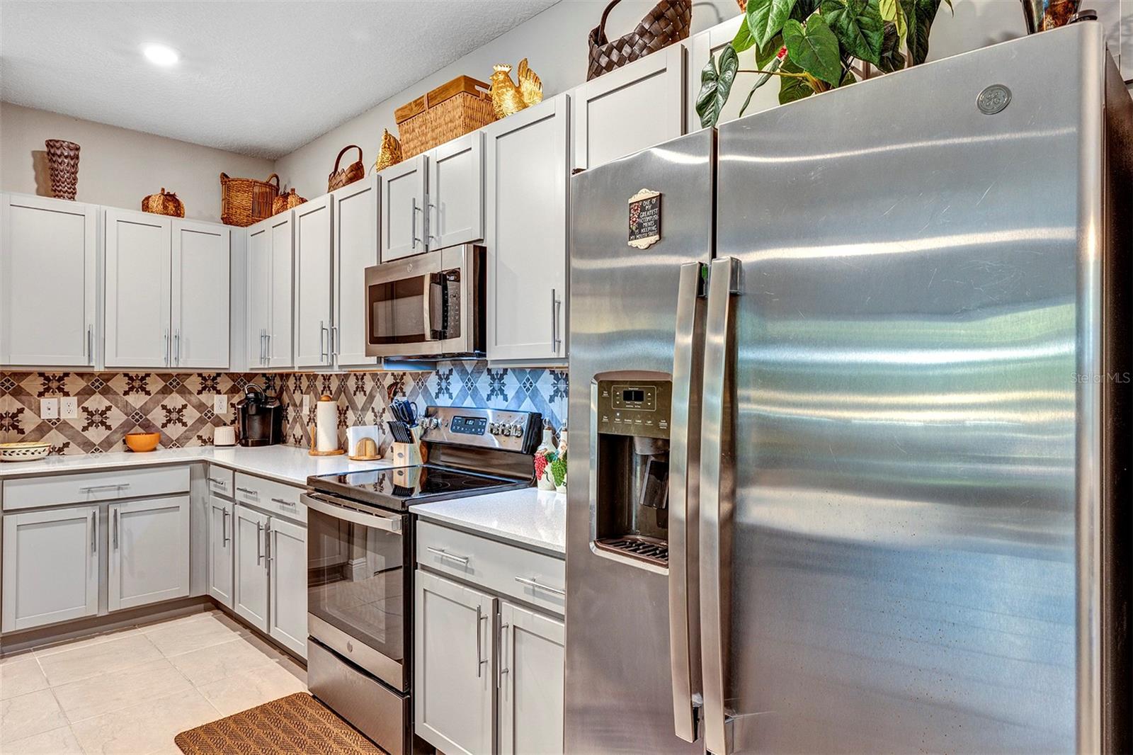 Image 14 of 49 For 27203 White Plains Way