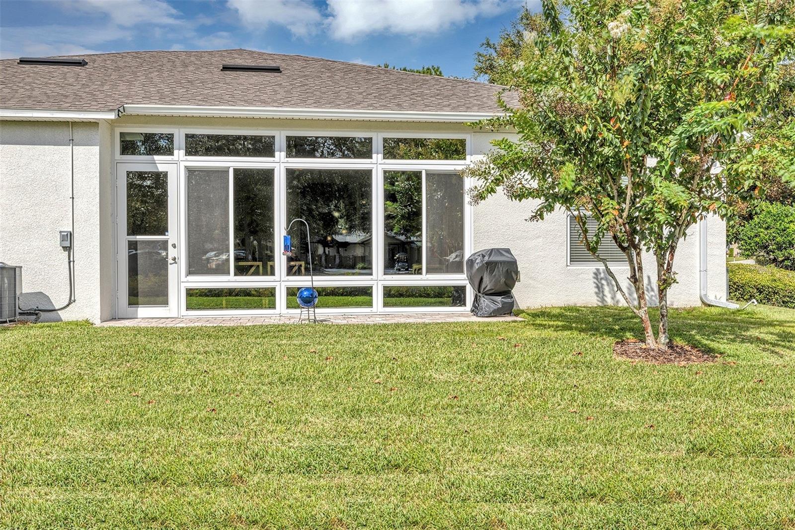 Image 18 of 49 For 27203 White Plains Way