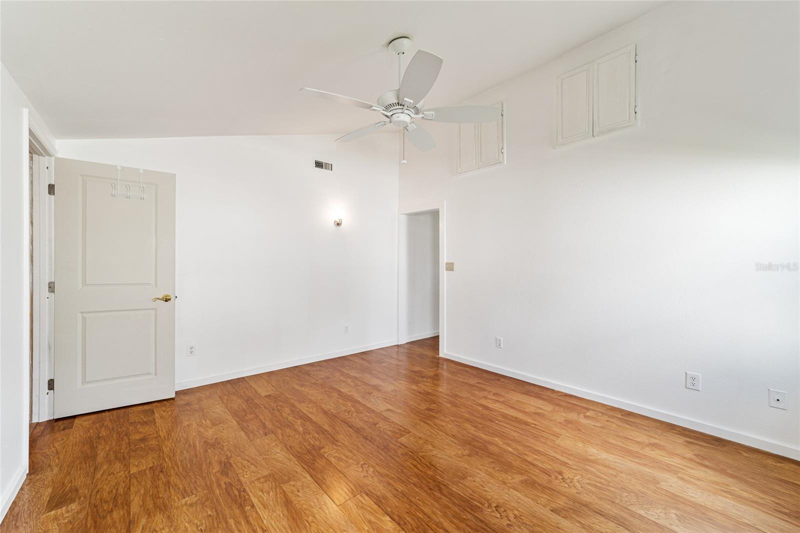 Image 36 of 56 For 15815 84th Avenue