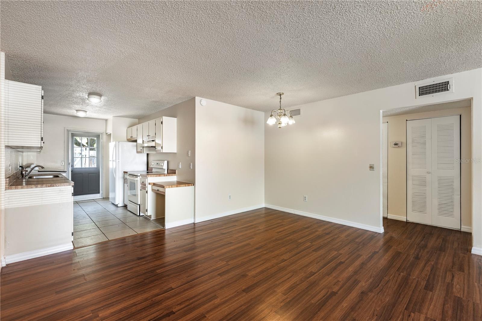 Image 11 of 26 For 343 Rosewood Lane 343