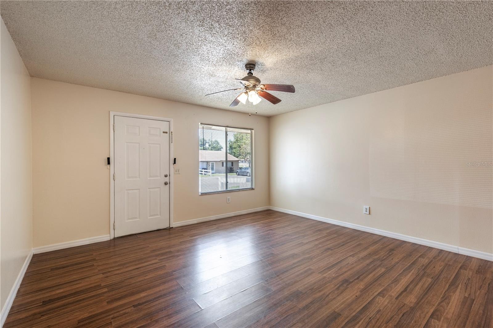 Image 9 of 26 For 343 Rosewood Lane 343