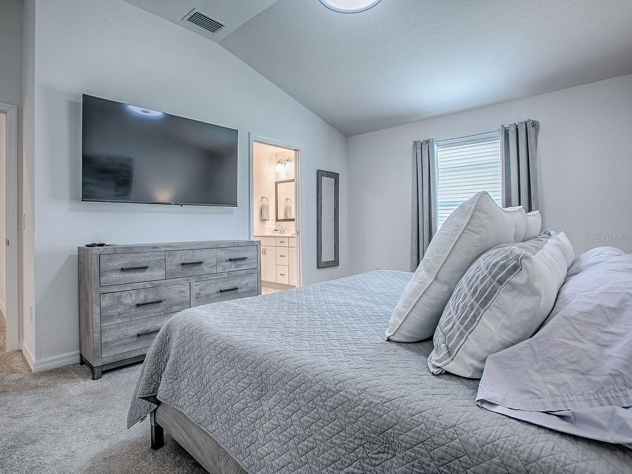 Image 24 of 47 For 7891 Loree Way