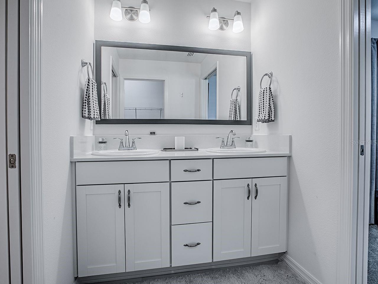 Image 31 of 47 For 7891 Loree Way