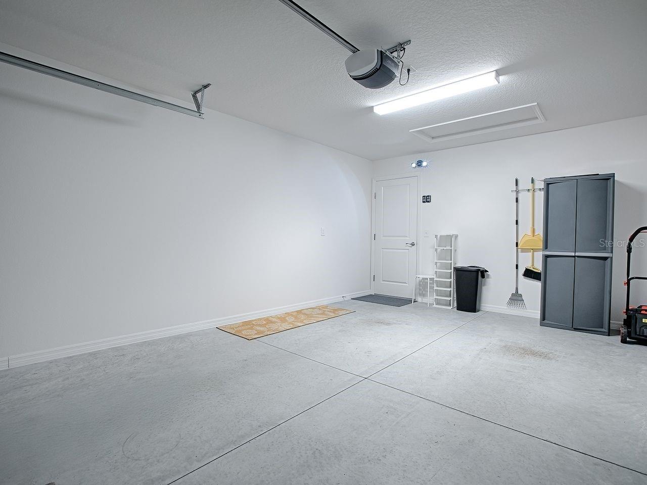 Image 36 of 47 For 7891 Loree Way