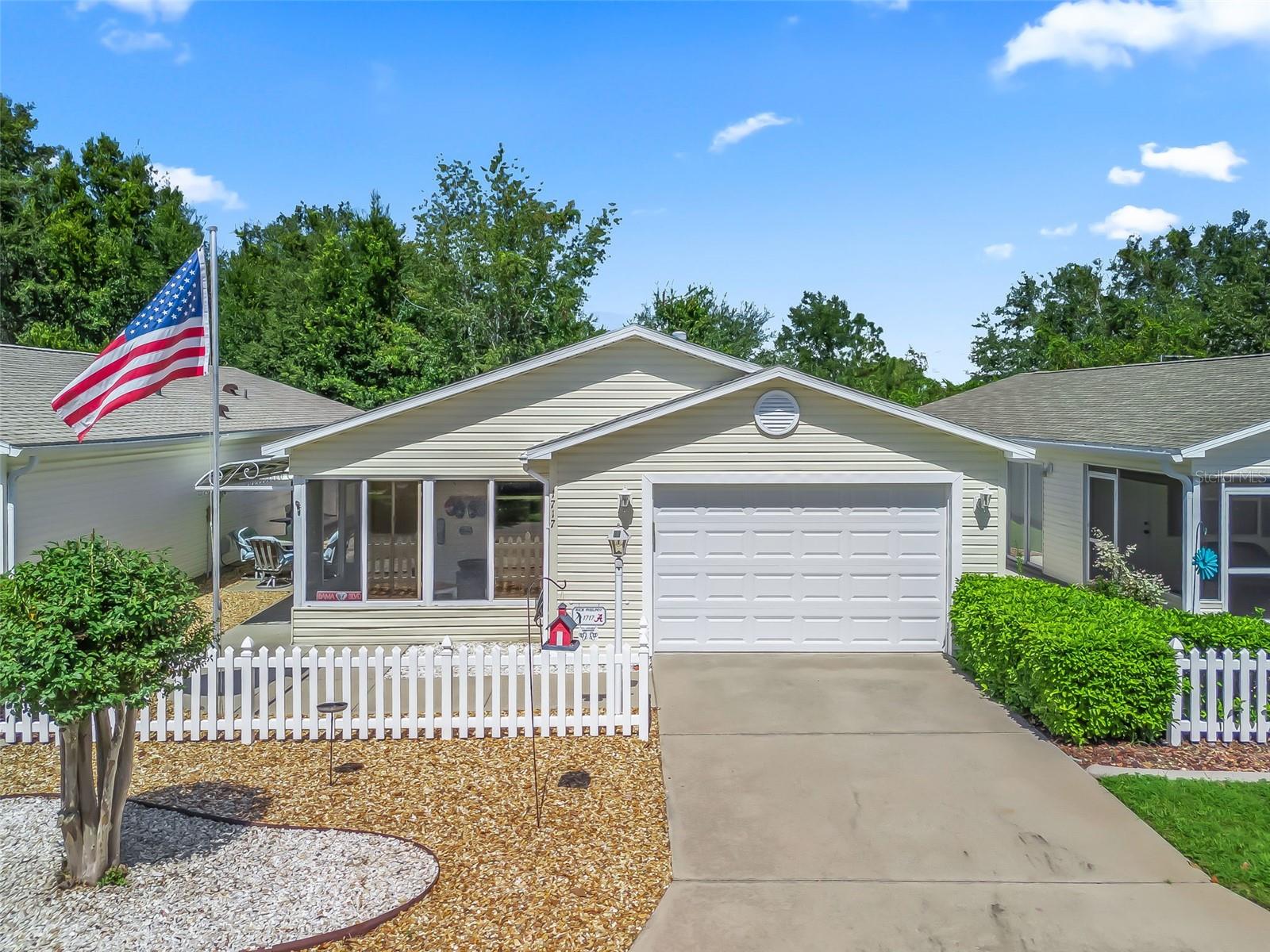 Image 25 of 27 For 1717 Campos Drive