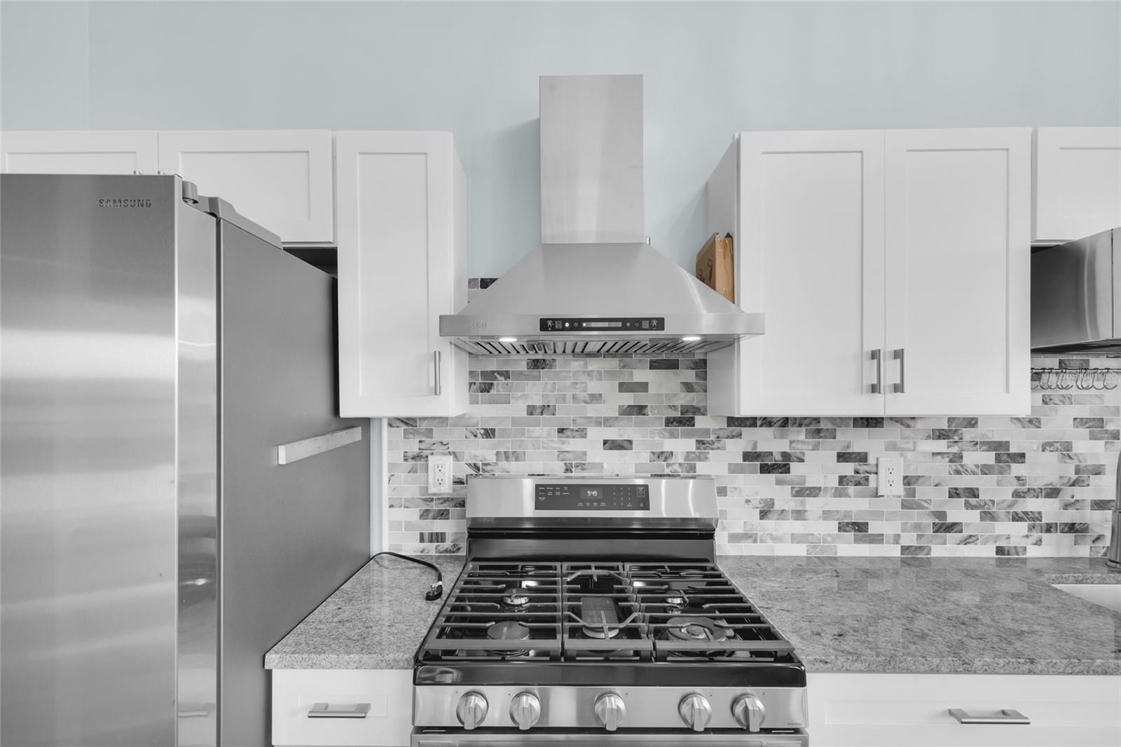 Image 19 of 31 For 9722 26th Street