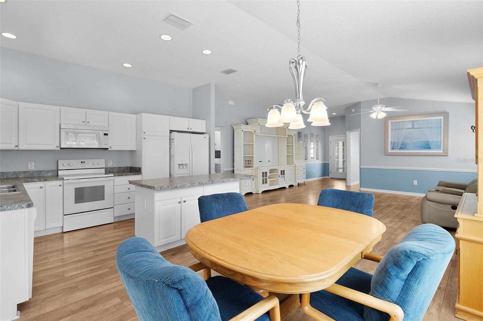 Image 16 of 51 For 3818 Infinity Run