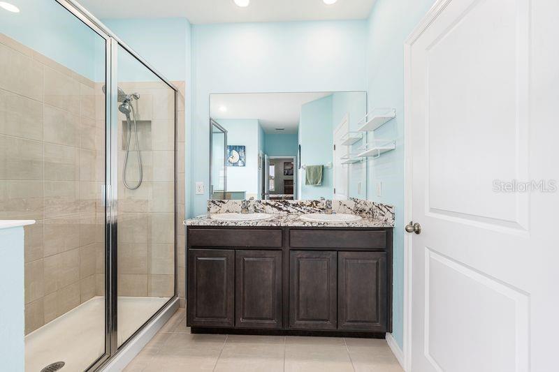 Image 26 of 47 For 5077 16th Street