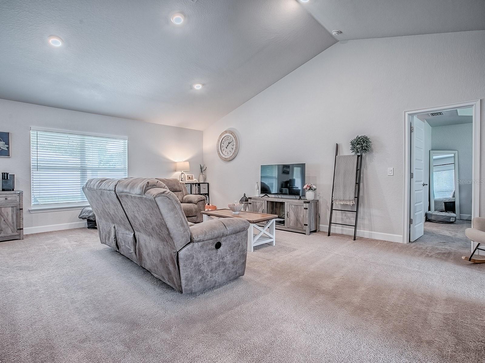 Image 4 of 38 For 9312 162nd Place