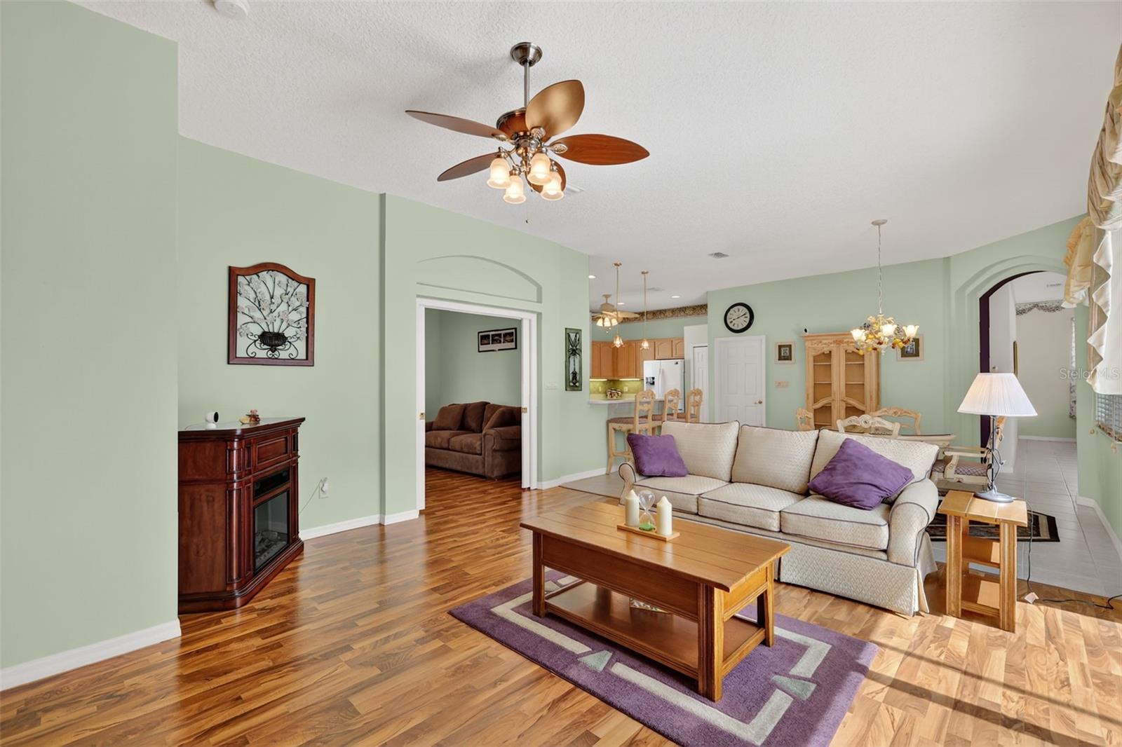 Image 13 of 49 For 5413 Barnwell Court