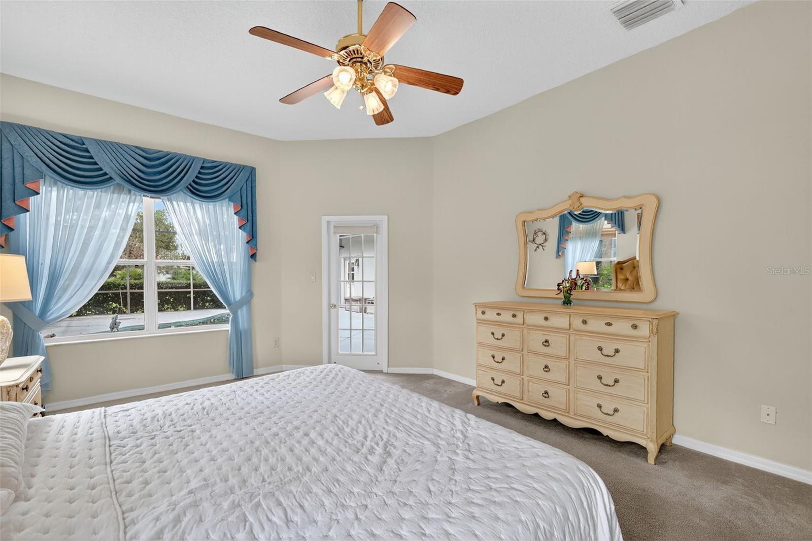 Image 19 of 49 For 5413 Barnwell Court