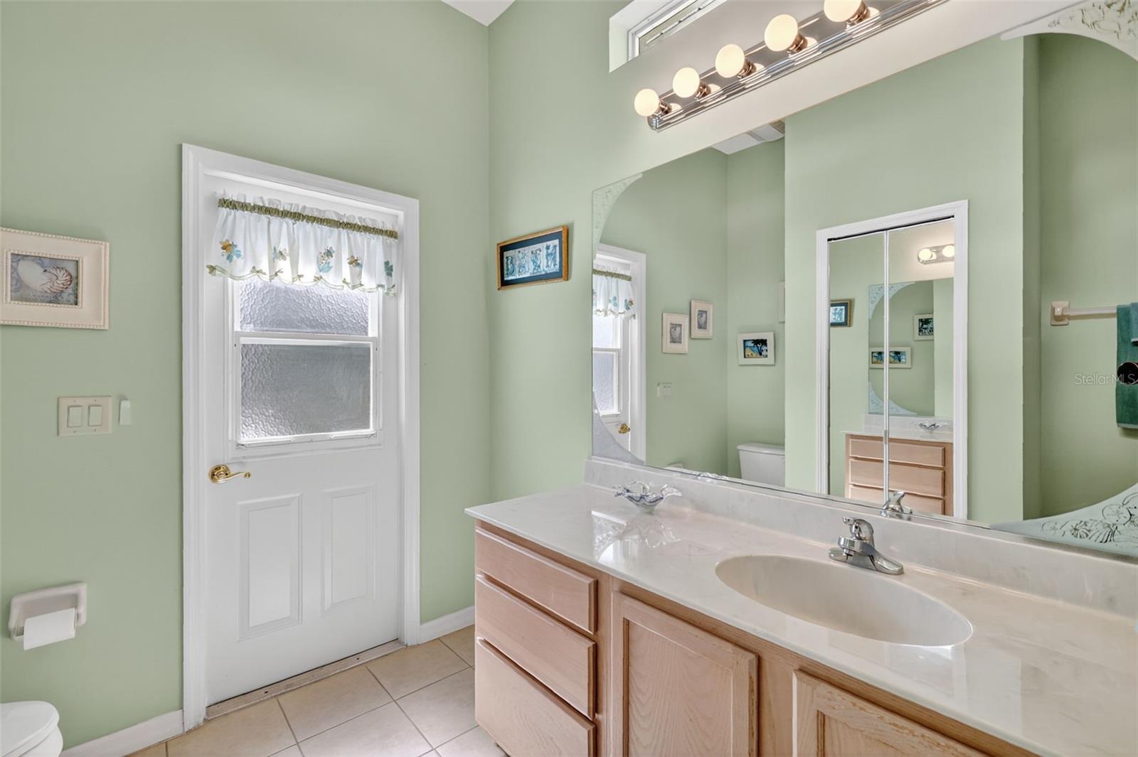 Image 30 of 49 For 5413 Barnwell Court