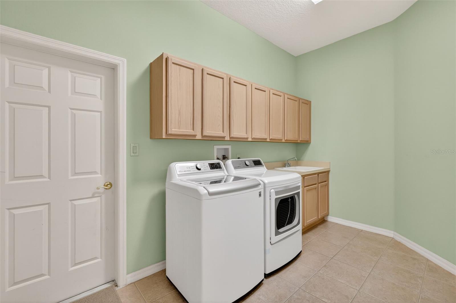 Image 43 of 49 For 5413 Barnwell Court