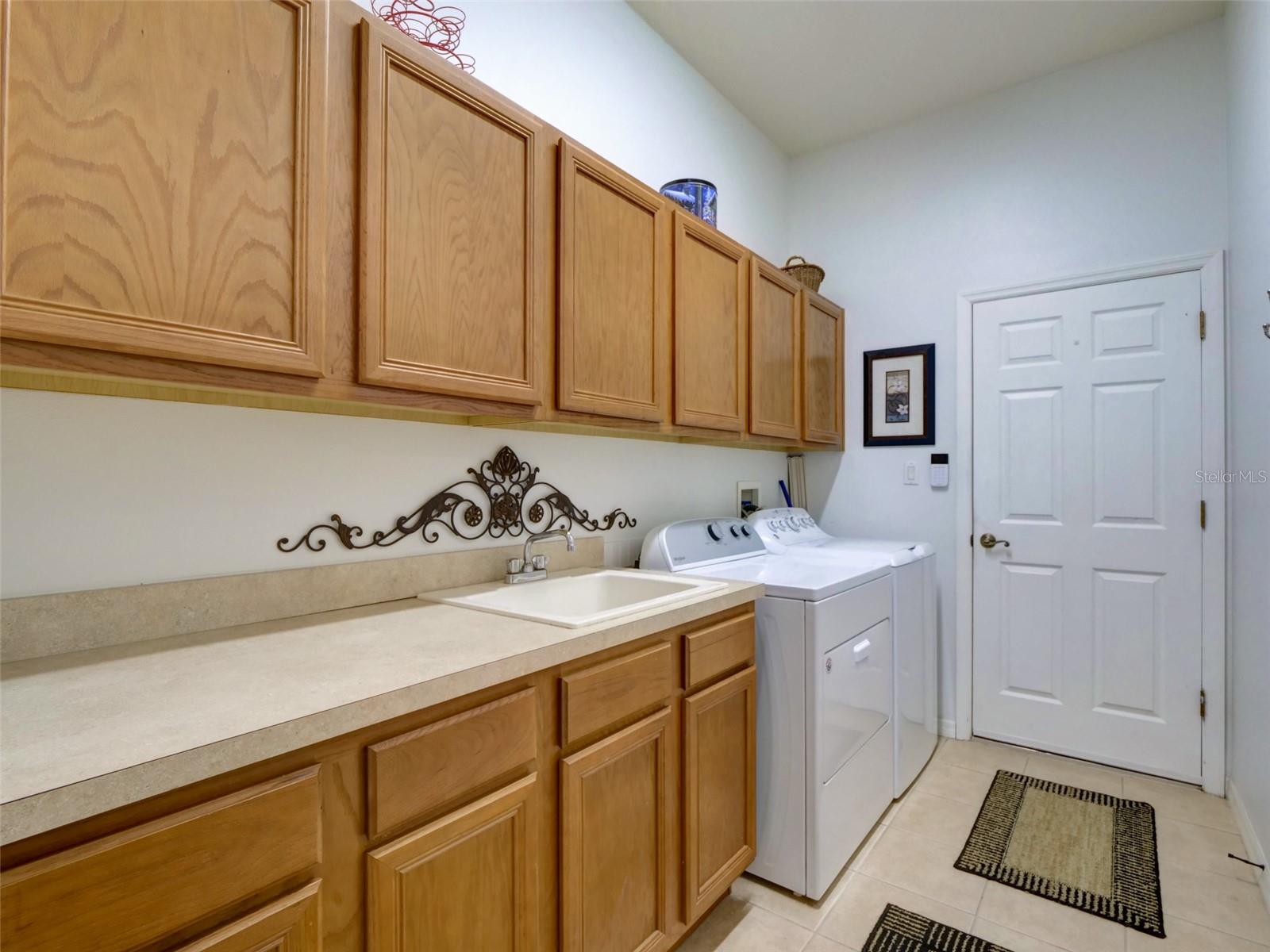 Image 17 of 23 For 25301 Forest Oak Court