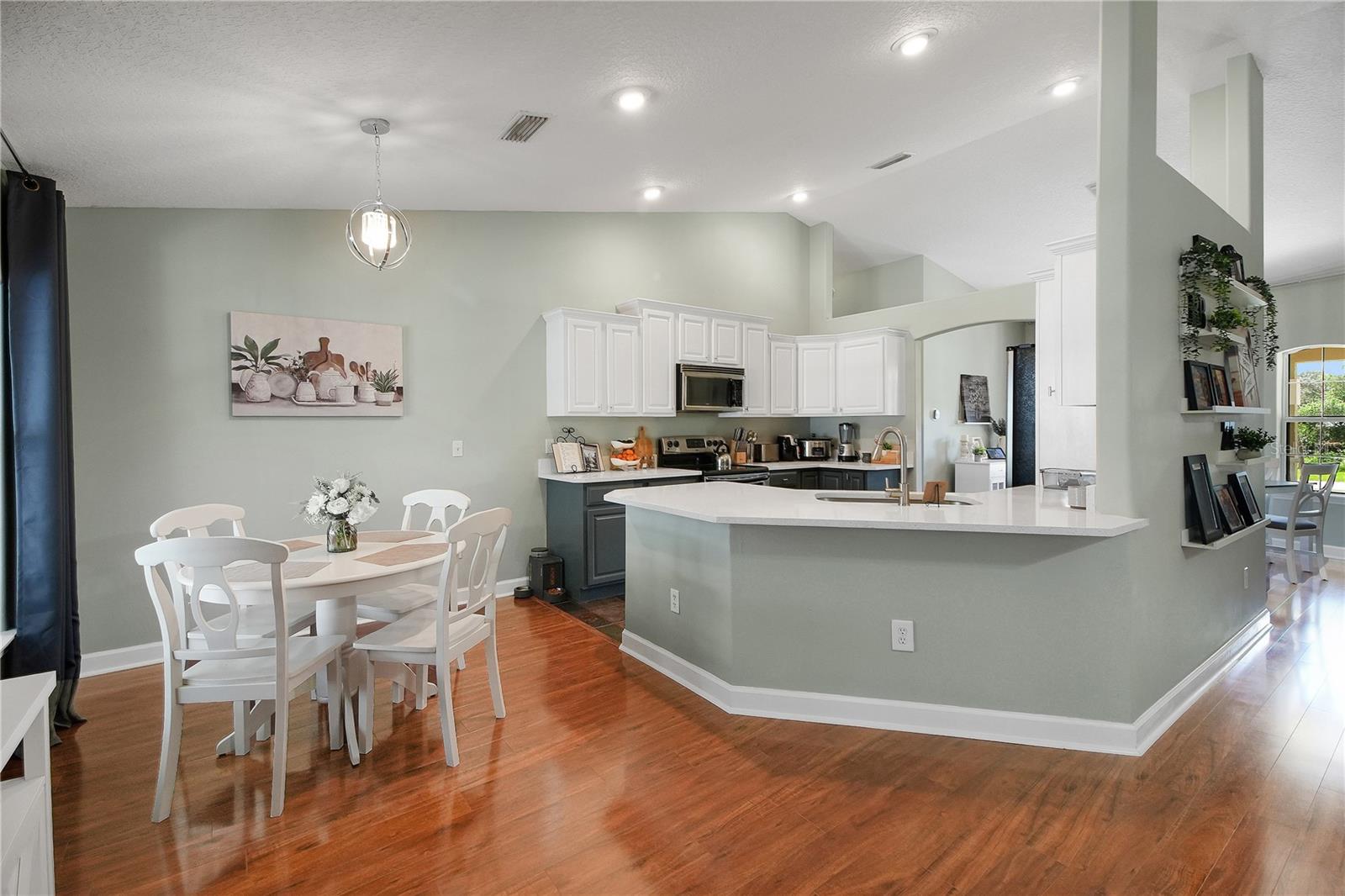 Image 15 of 48 For 4133 Williams Street