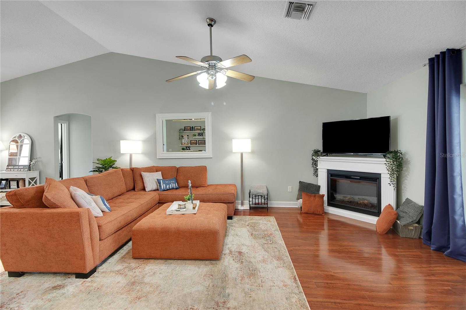 Image 9 of 48 For 4133 Williams Street