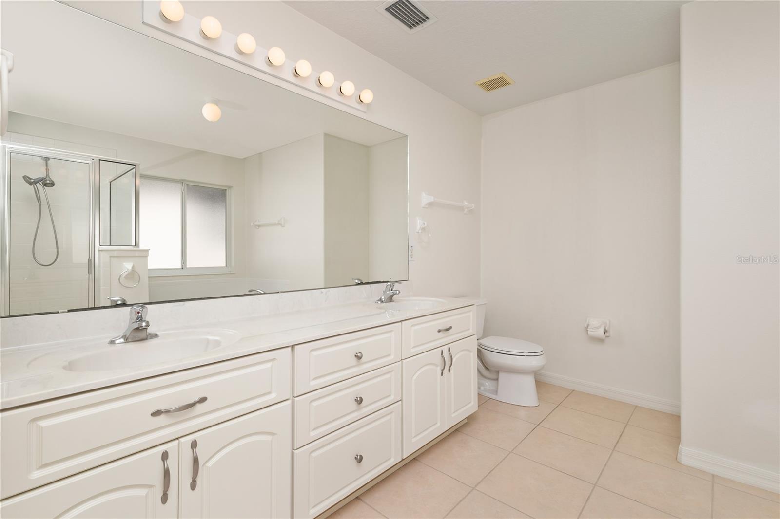 Image 15 of 52 For 5313 Treasure View Way