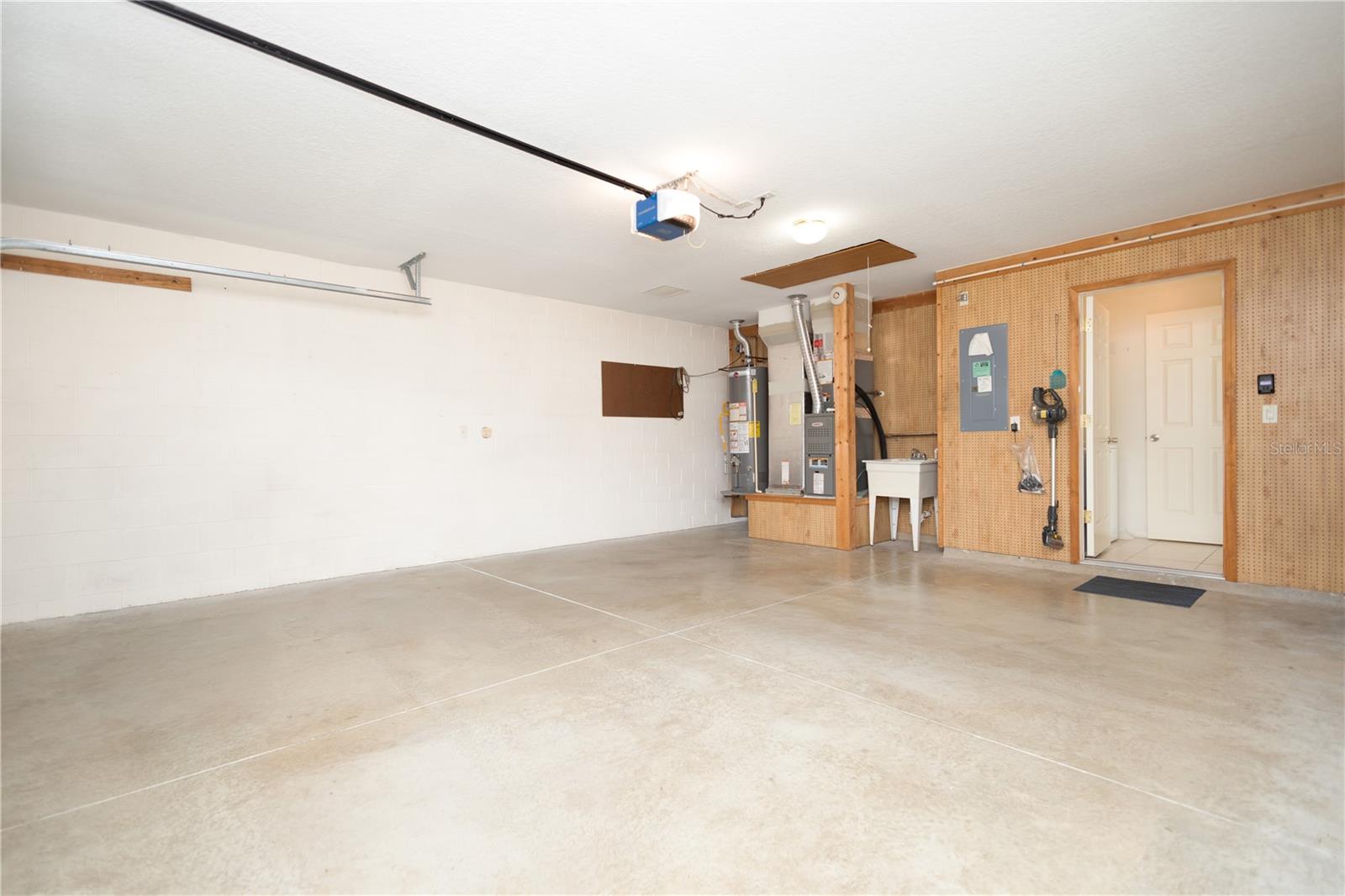 Image 34 of 52 For 5313 Treasure View Way