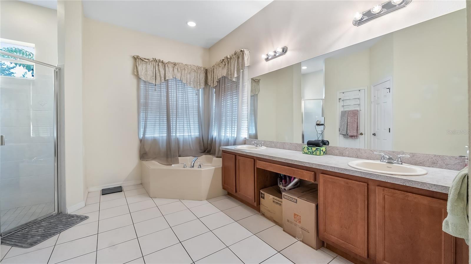Image 7 of 41 For 950 Willow Oak Loop