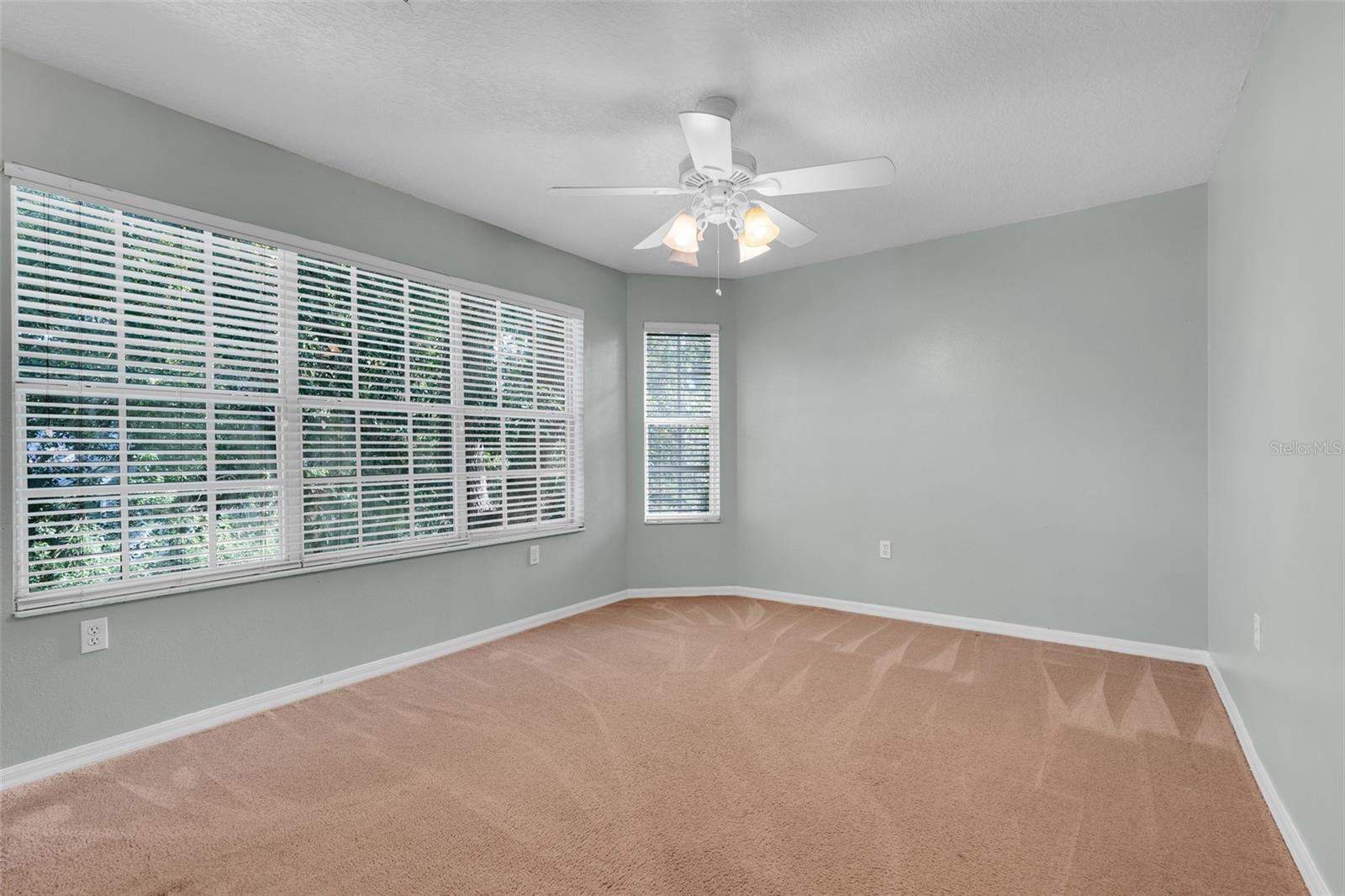 Image 30 of 45 For 418 Courtlea Oaks Boulevard