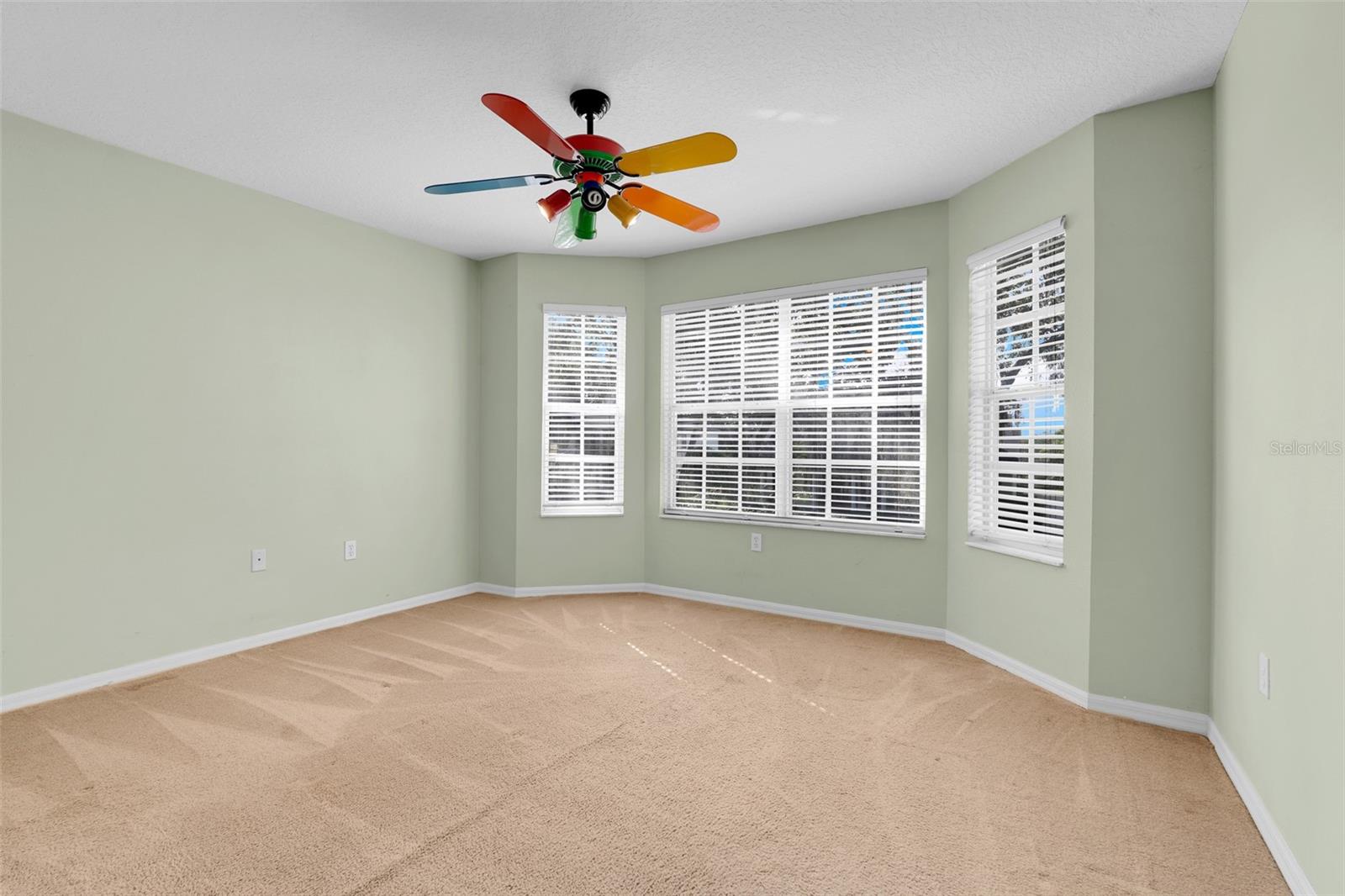 Image 33 of 45 For 418 Courtlea Oaks Boulevard