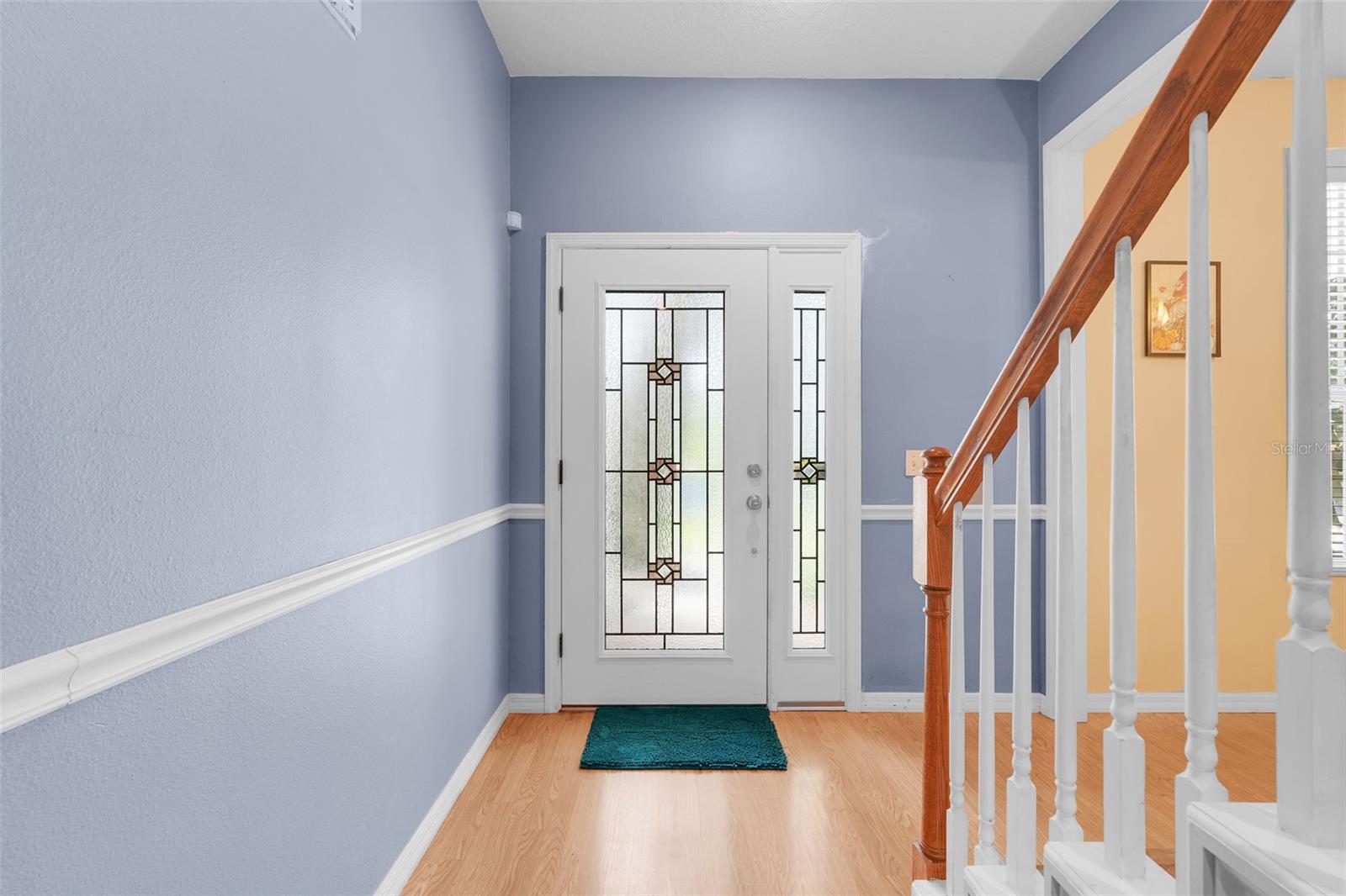 Image 7 of 45 For 418 Courtlea Oaks Boulevard