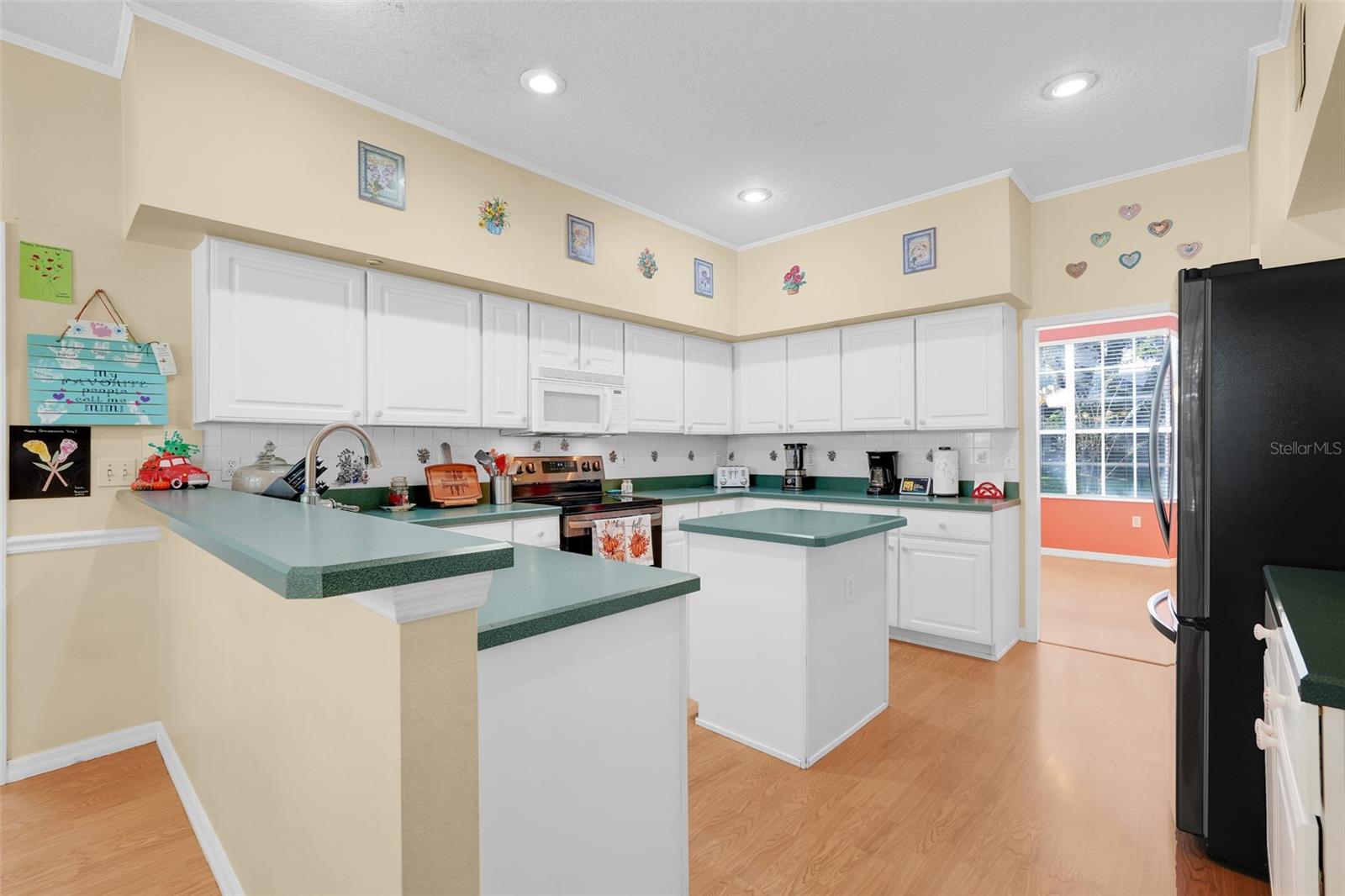 Image 8 of 45 For 418 Courtlea Oaks Boulevard