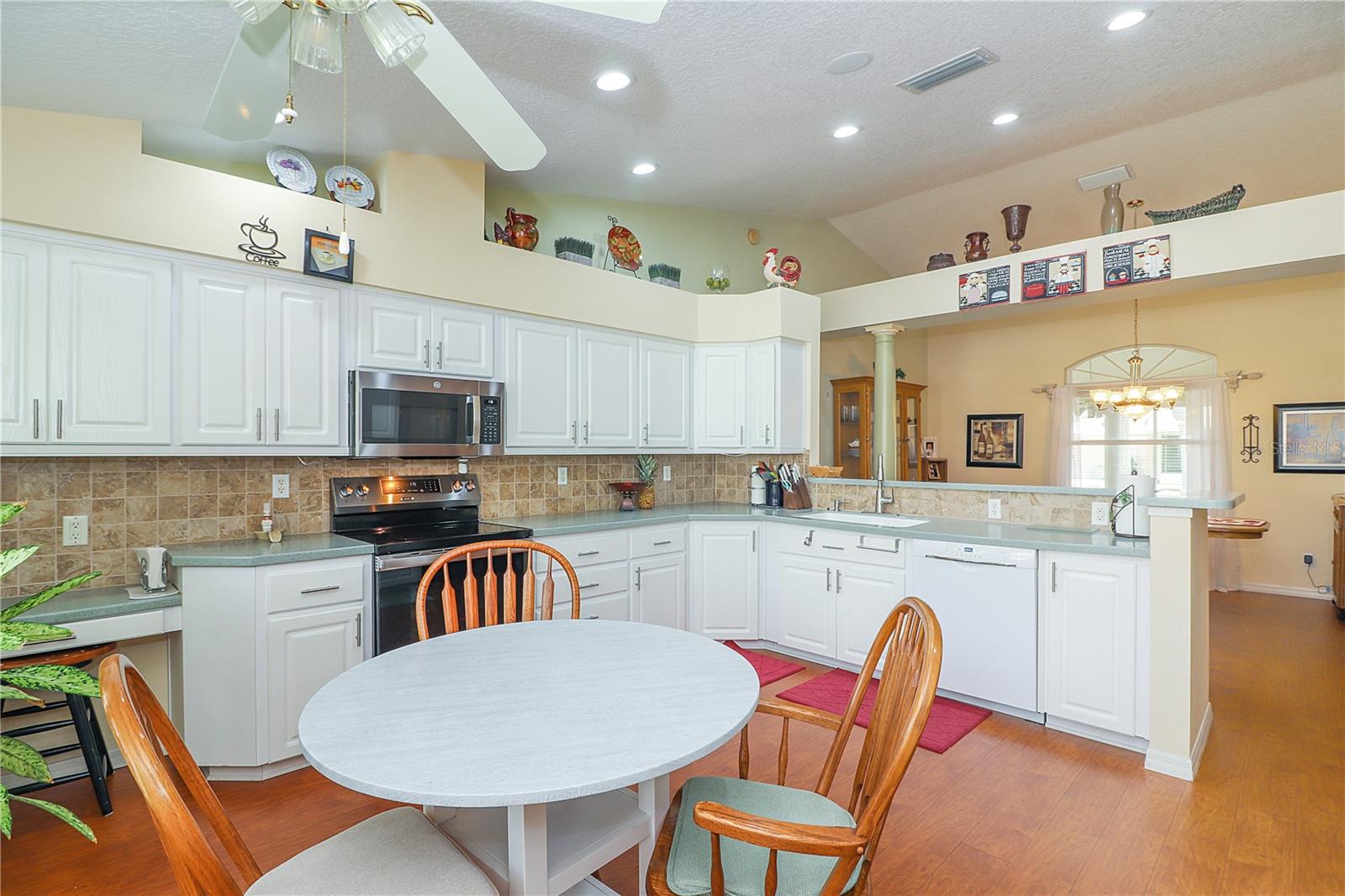 Image 12 of 34 For 5846 Princess Caroline Place