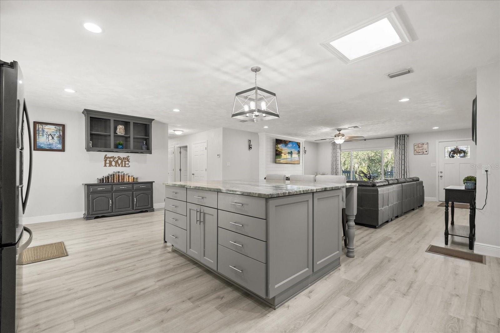 Image 13 of 43 For 1210 Caroline Street