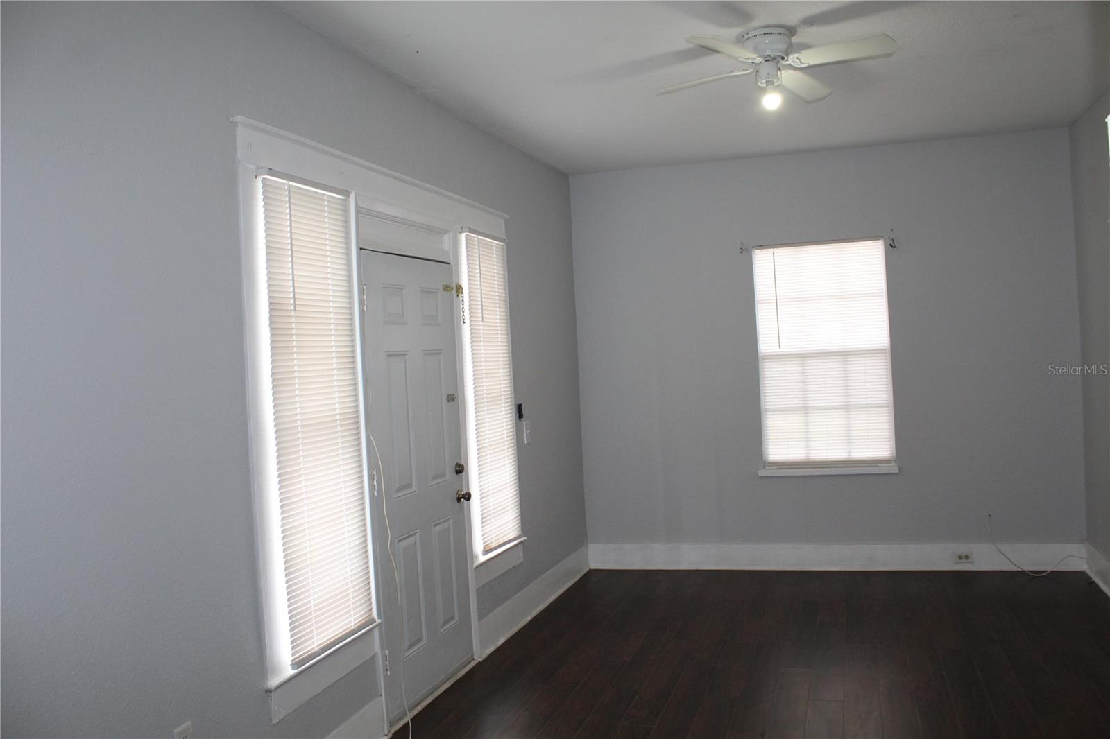 Image 10 of 65 For 1317 Main Street